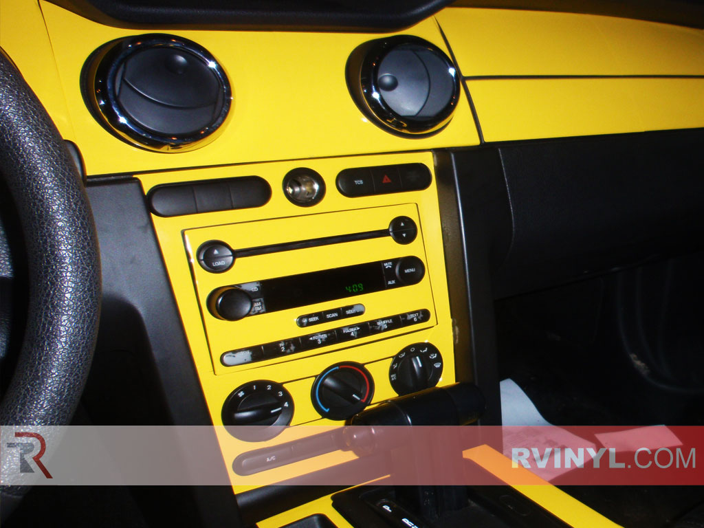 2005 mustang dash panel