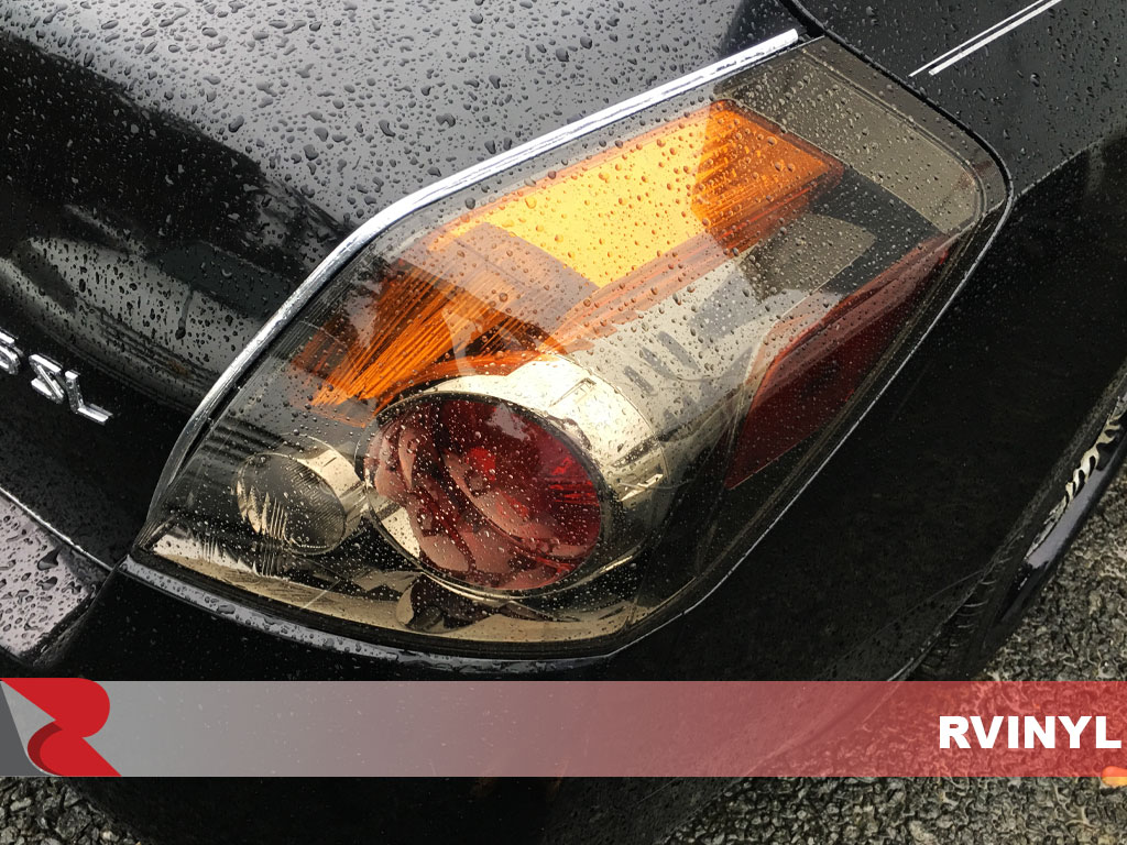 2009 nissan altima tail light bulb