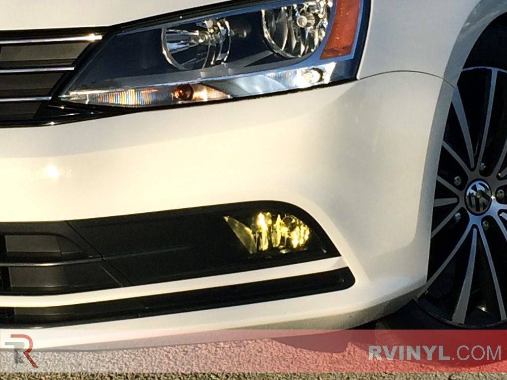 Customized 2015 VW Jetta TSI Yellow Fog light Tint