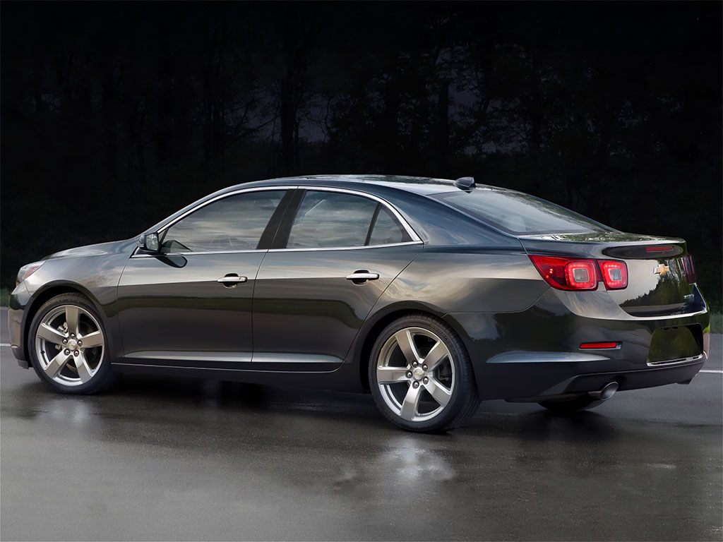 Chevrolet Malibu 2013-2015 Piano Black Pillar Trim