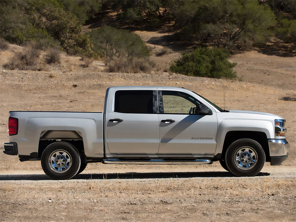 Chevrolet Silverado 2014-2018 1500 Crew Cab / Extended Camo Pillar Trim