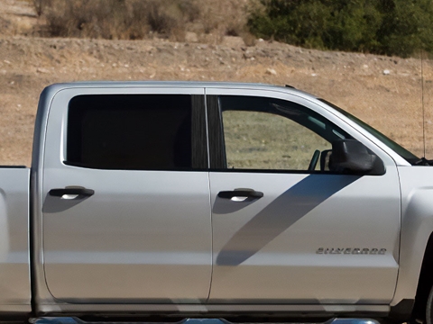 Rtrim™ Chevrolet Silverado 2014-2018 Brushed Aluminum Black Pillar Post Trim (1500 Crew / Extended Cab)