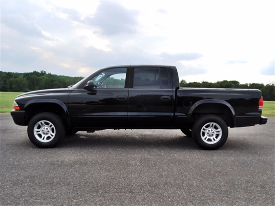 Dodge Dakota 1997-2004 Quad Cab Matte Black Pillar Trim