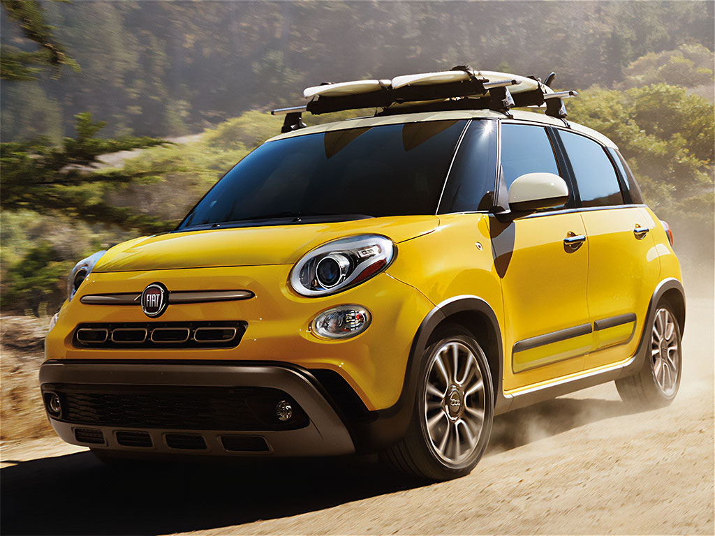 Fiat 500L 2014-2020 Piano Black Pillar Trim