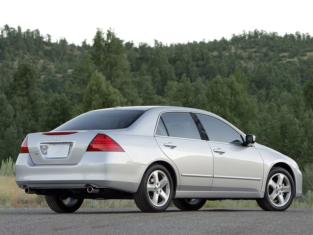 Honda Accord 2003-2007 Sedan Camo Pillar Trim