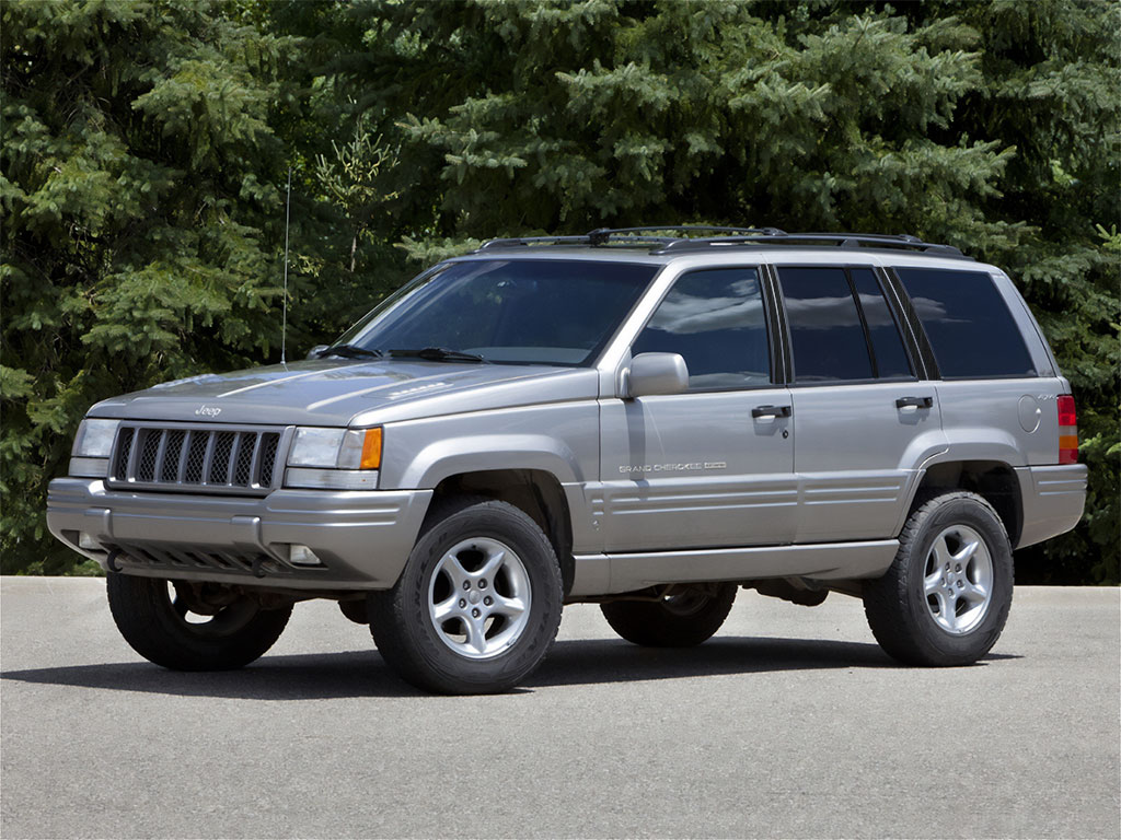 Jeep Grand Cherokee 1993-2004 Brushed Aluminum Black Pillar Trim