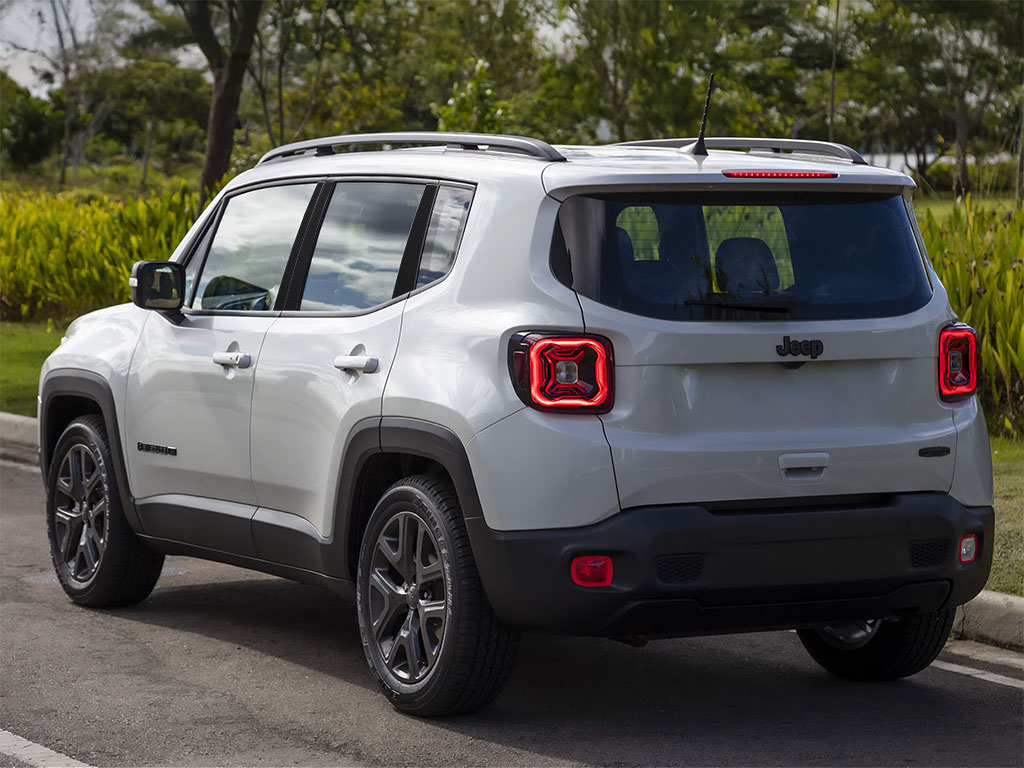 Jeep Renegade 2015-2021 Carbon Fiber Pillar Trim