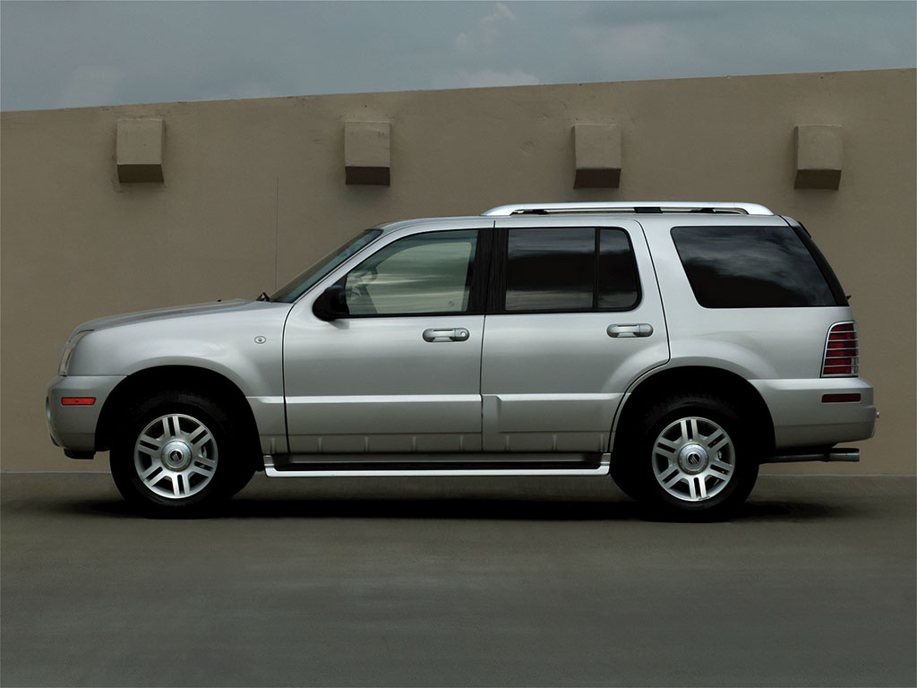 Mercury Mountaineer 2002-2010 Brushed Aluminum Black Pillar Trim