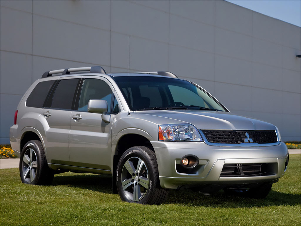 Mitsubishi Endeavor 2004-2011 Matte Black Pillar Trim