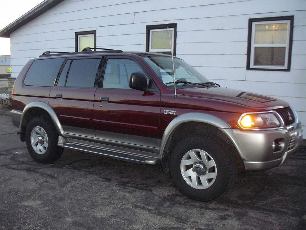 Mitsubishi Montero 1992-2000 Camo Pillar Trim