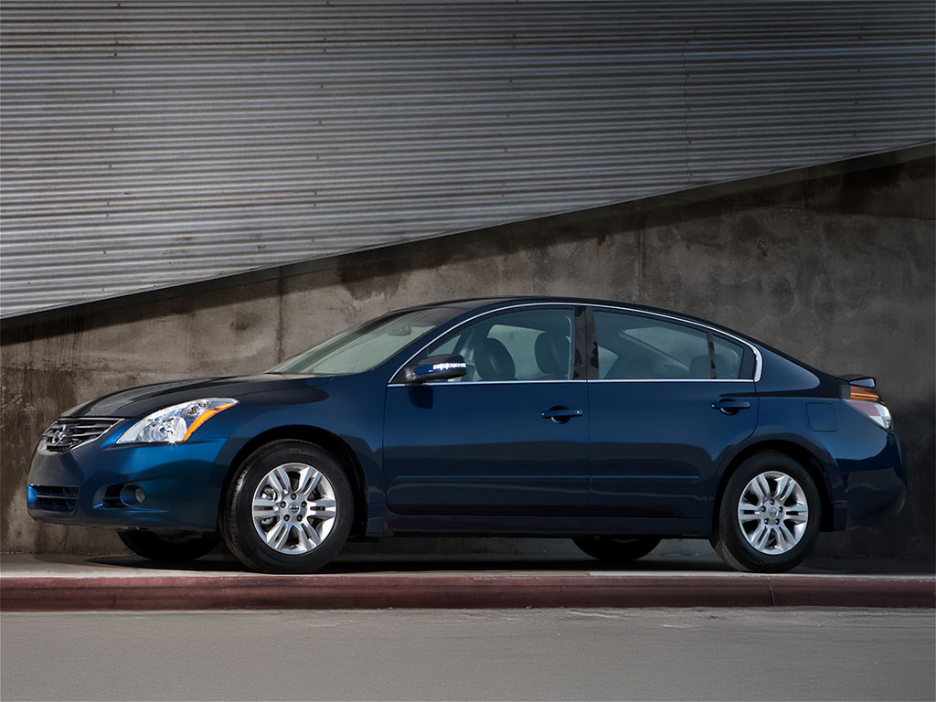 Nissan Altima 2007-2012 Sedan Camo Pillar Trim