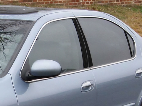 Rtrim™ Nissan Maxima 2000-2003 Brushed Aluminum Black Pillar Post Trim