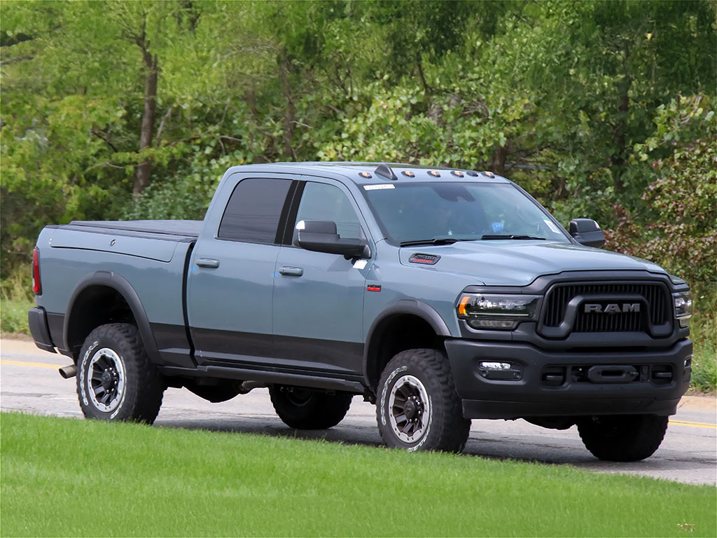 Ram 2500 2019-2021 Crew Cab / Quad Cab Piano Black Pillar Trim