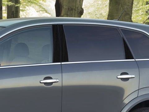 Rtrim™ Saturn Vue 2008-2009 Brushed Aluminum Black Pillar Post Trim