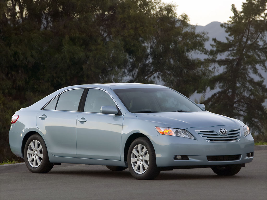 Toyota Camry 2002-2006 Piano Black Pillar Trim