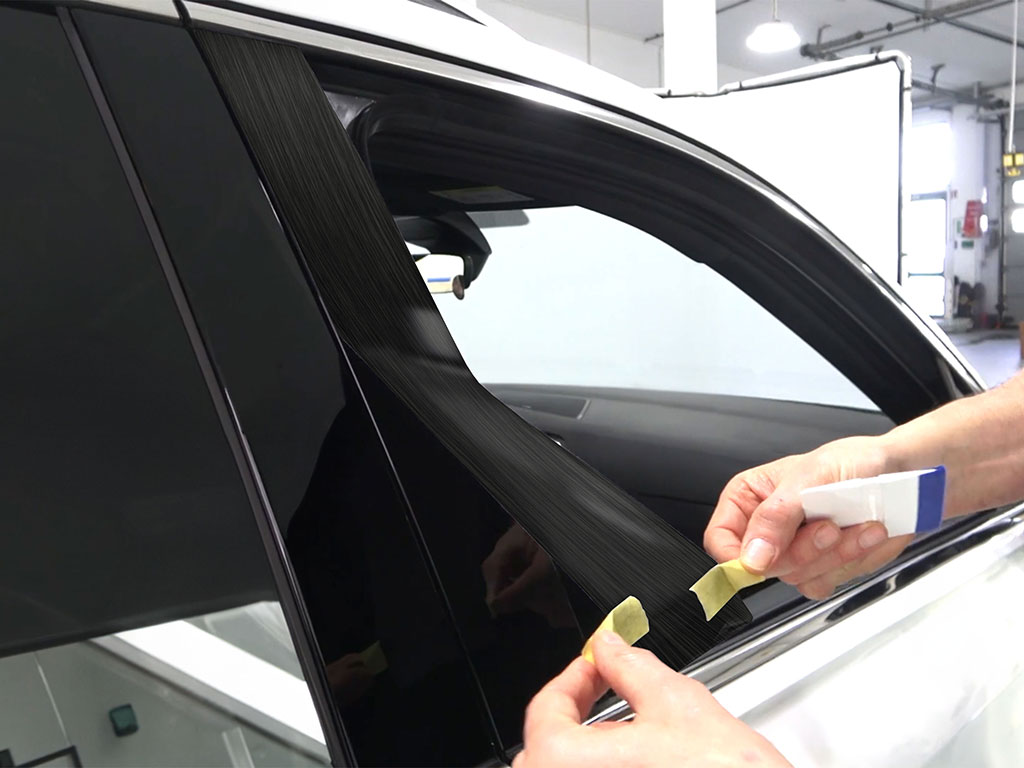 Vinyl Pillar Trim Application