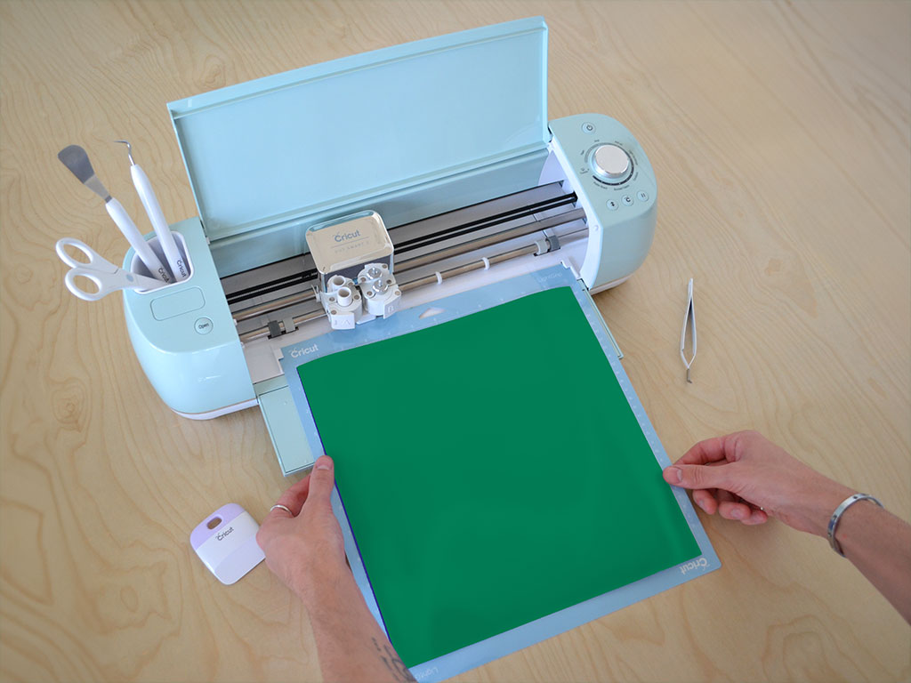 ORACAL 631 Green Cricut Compatible Vinyl