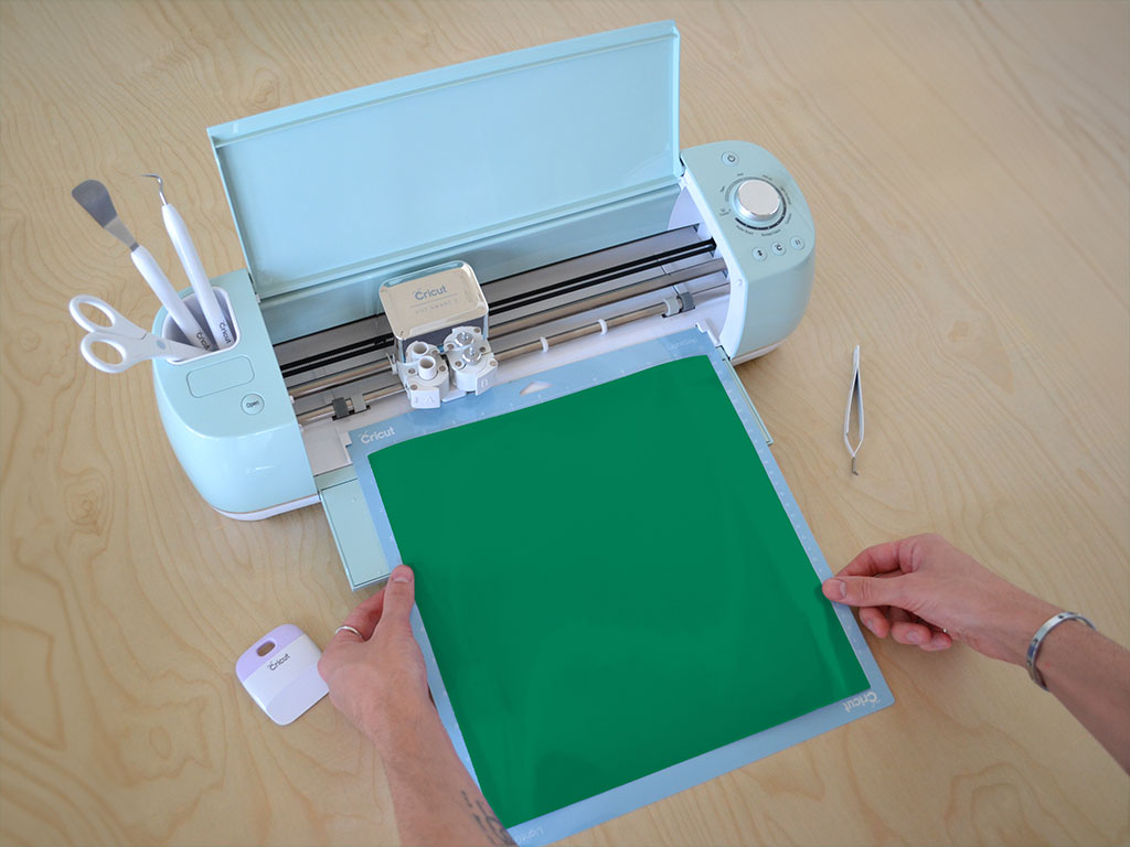 ORACAL 651 Green Cricut Compatible Vinyl