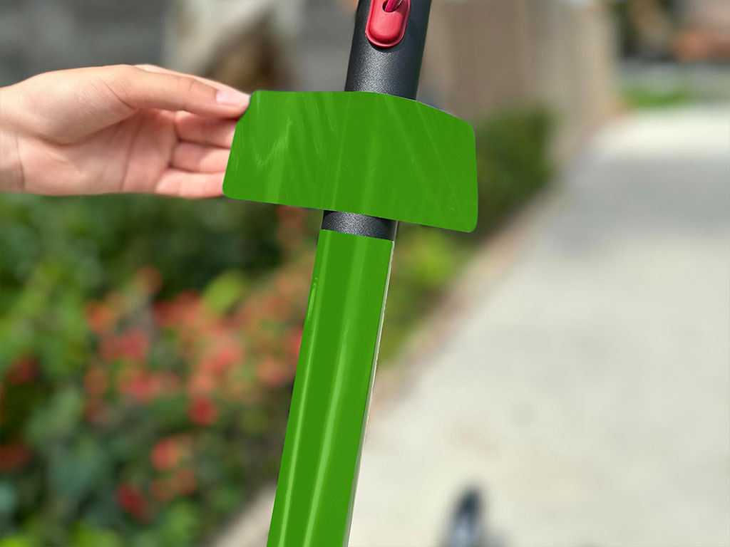 Avery Dennison SW900 Gloss Grass Green Electric Kick-Scooter Wraps