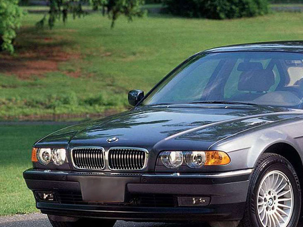 Avery Dennison™ BMW 7-Series 1999-2001 Headlight Protection Film