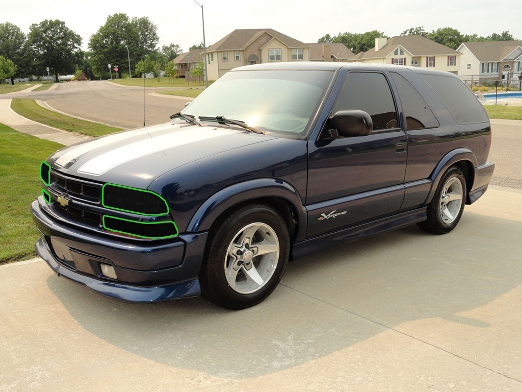 Chevrolet Blazer 1998-2005 Headlight Tint Location