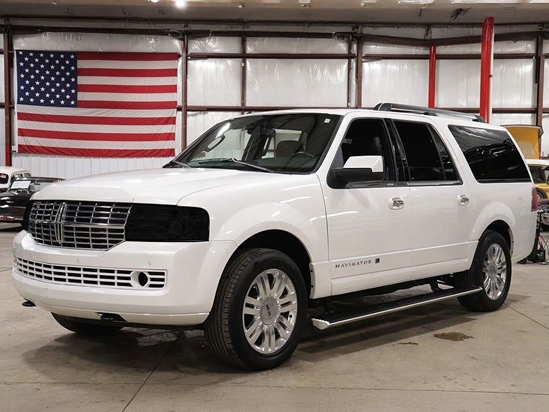 Lincoln Navigator 2007-2014 Headlight Tint