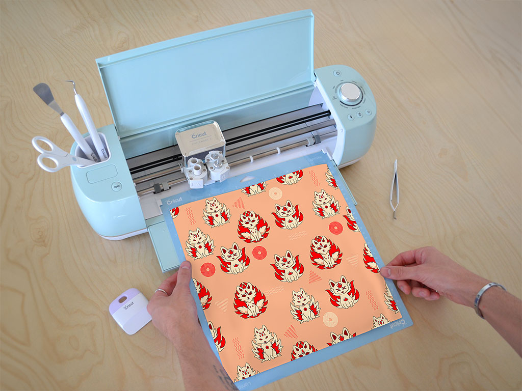 Lovely Kitsune Animal Cricut Compatible Vinyl