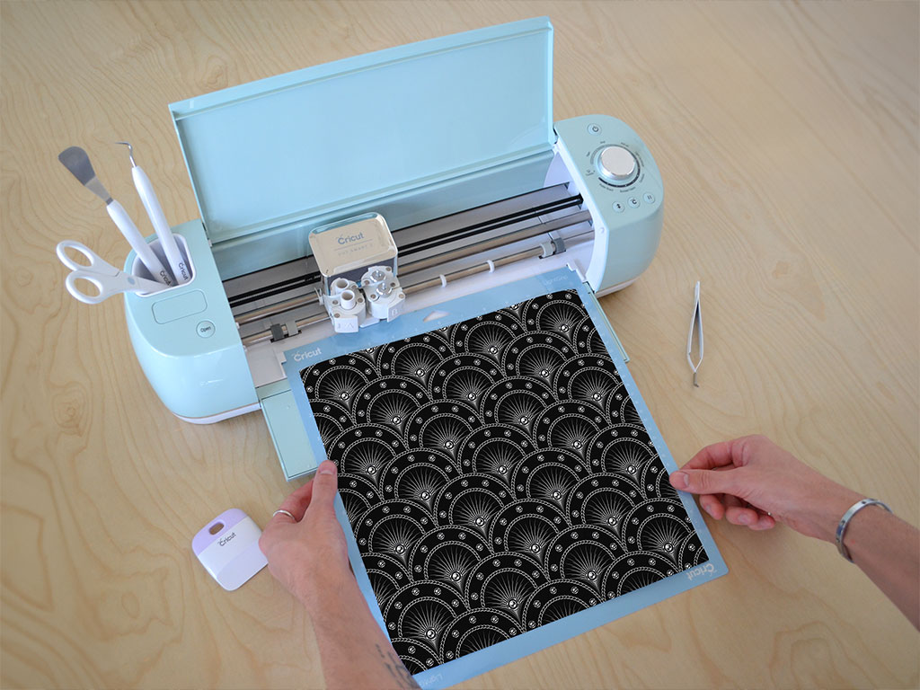 Pearls Eye Art Deco Cricut Compatible Vinyl