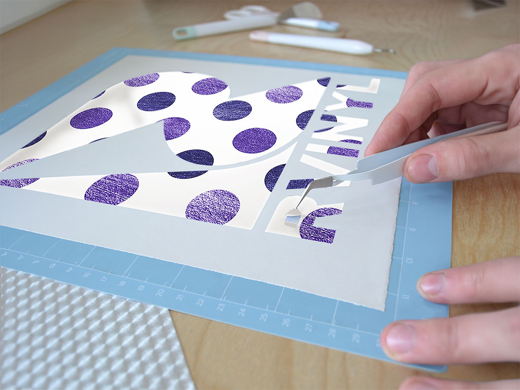 Prime Purple Polka Dot Easy Weed Craft Vinyl