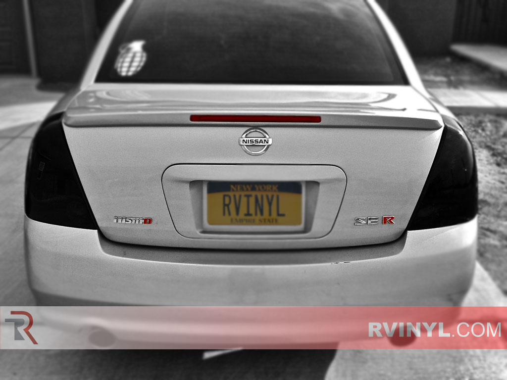 Nissan altima deals tail light