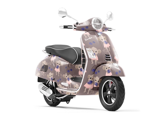 XL Snack Rodent Vespa Scooter Wrap Film