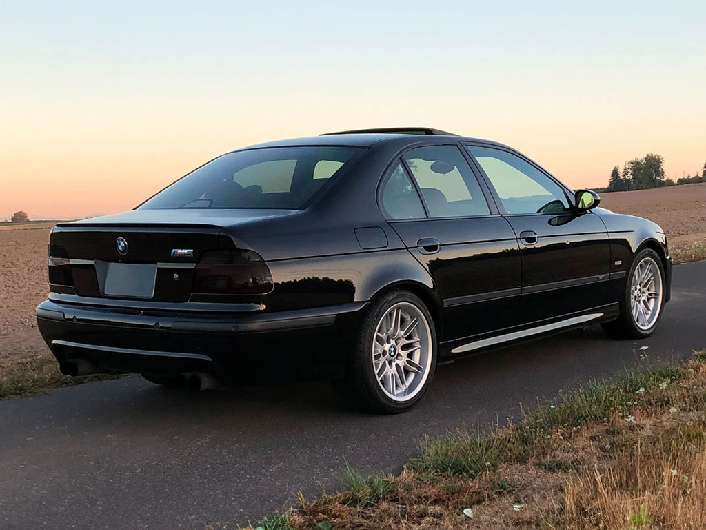 BMW M5 Sedan 2000-2001 Blackout Tail Light TInt