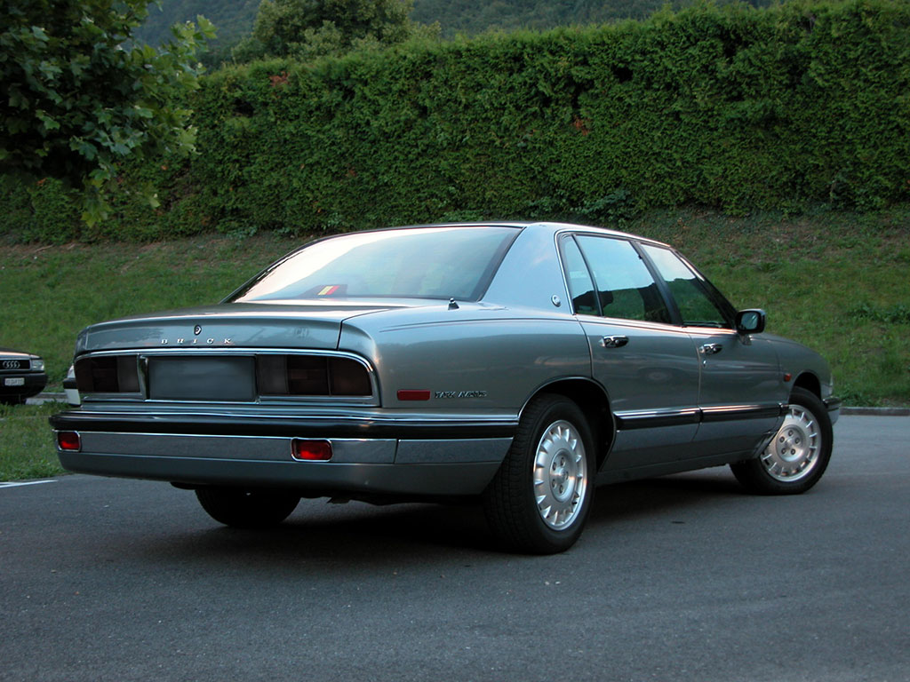 Buick Park Avenue 1991-1996 Blackout Tail Light TInt