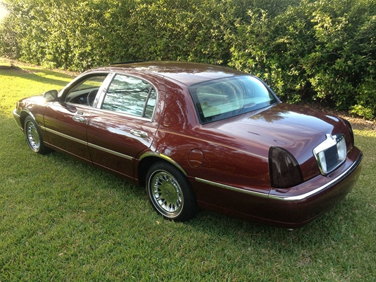 Lincoln Town Car 1998-2002 Blackout Tail Light TInt