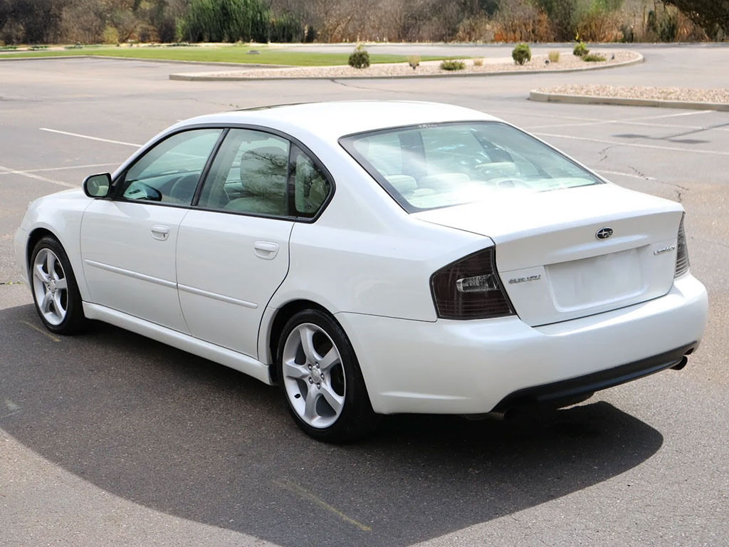 Subaru Legacy 2005-2007 Blackout Tail Light TInt